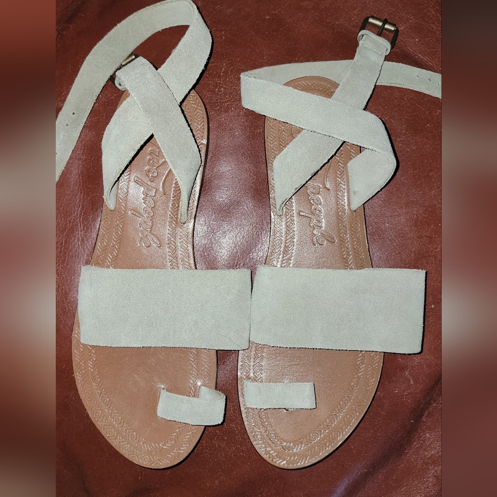 Free People Cream Sandals Suede Ankle Strap. 38